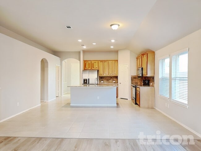 Photo - 936 Deer Valley Dr