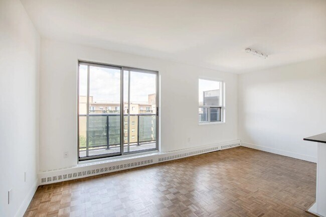 Photo - 7411 & 7433 Yonge St. and 20 & 30 Clarke Ave