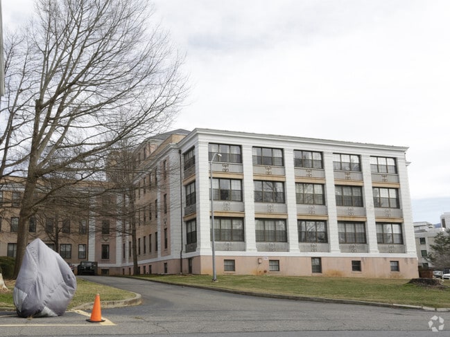 Evergreen Ridge Apartments