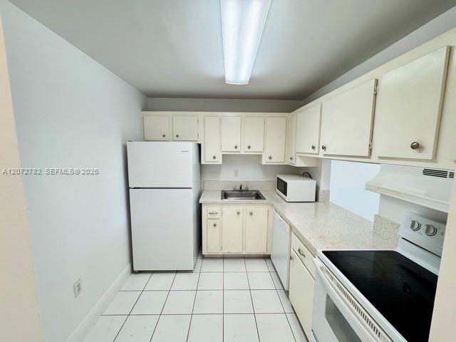 Building Photo - 4920 NW 79th Ave Unit 207