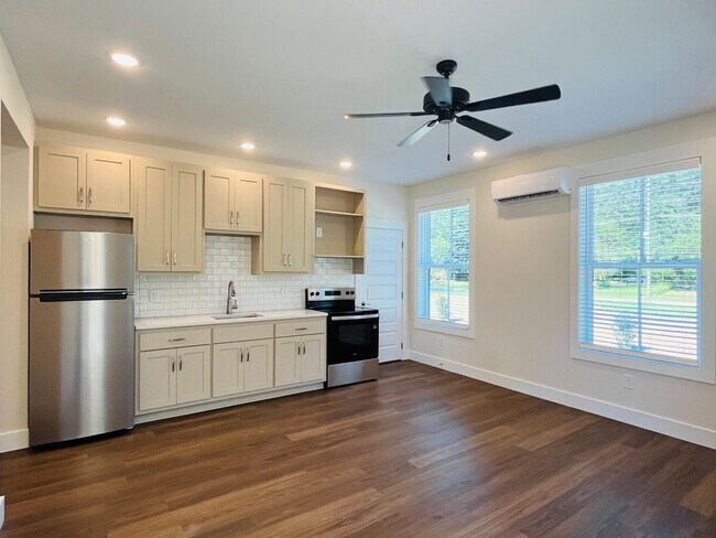 Photo - 105 Gardenia Ln Unit 105 Gardenia Lane  B