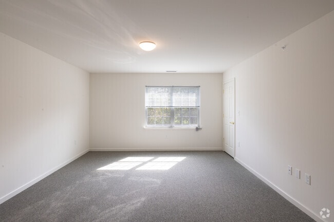 1BR, 1BA 750SF - Slatewood Apartments