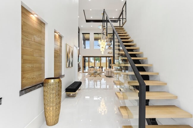 Photo - 3902 Charleston St