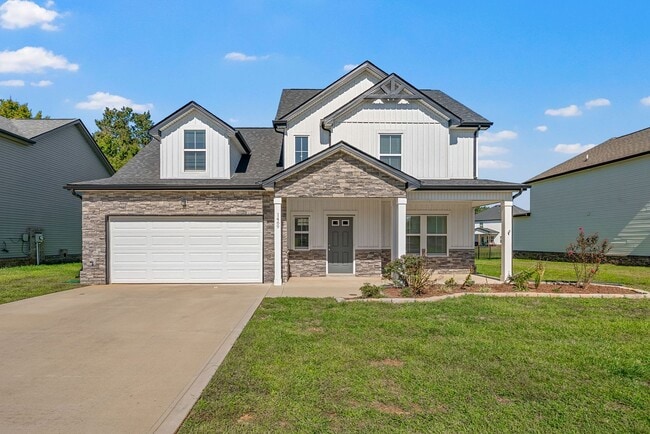 Photo - Luxury Meets Comfort: 5-Bed Beauty with Ch...