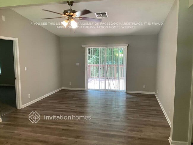 Photo - 738 Sheppard Rd