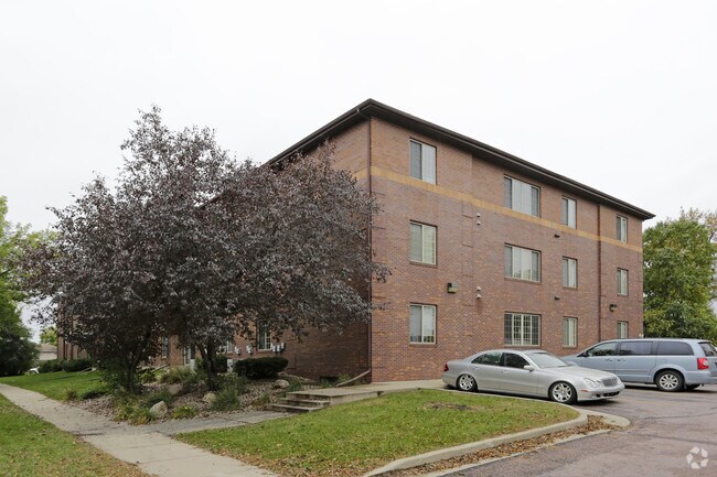 Photo - Carmel Estates