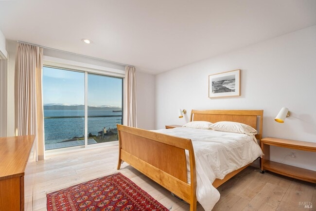 Building Photo - 345 Pacific Ave