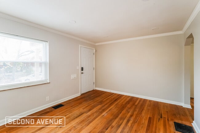 Photo - 1136 S Lynnebrook Dr