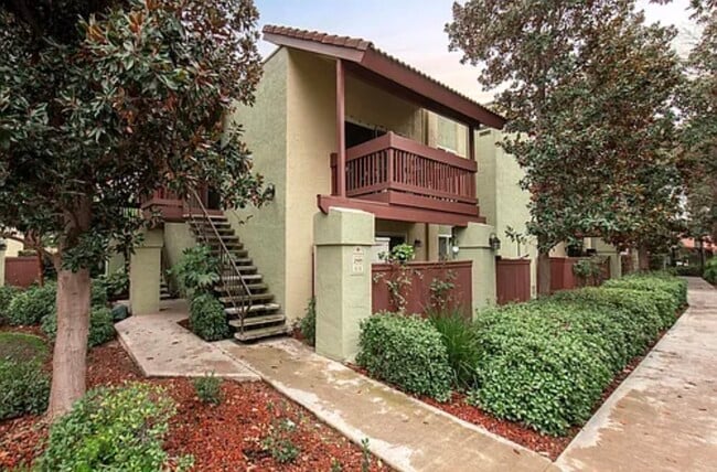 Building Photo - 2909 Huntington Blvd Unit 206