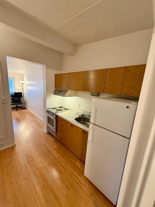 1 Maplewood Rd Unit 205