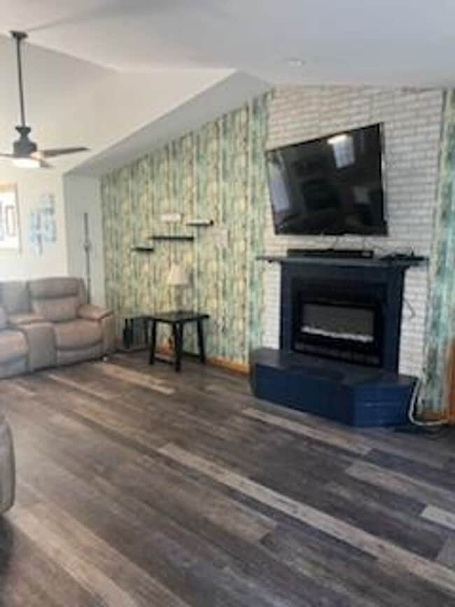 Photo - Hutchinson Rental