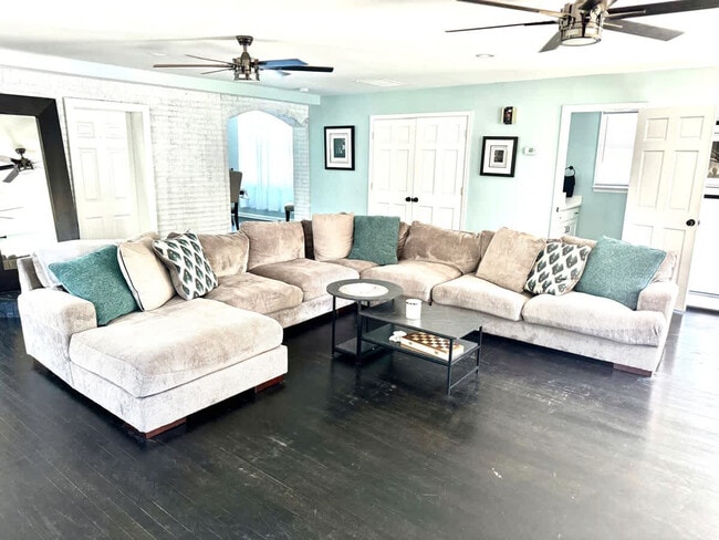 Photo - 14386 Calvert St Unidad ID1363916P