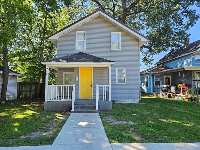 Building Photo - 3 Bed, 2 Bath, Elkhart Rental