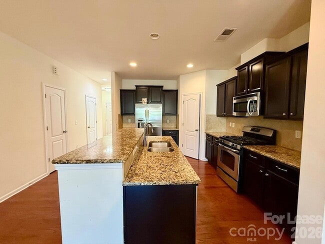 Photo - 7021 Broughton Ln