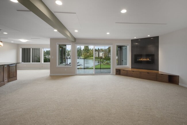 Photo - 2bd/2ba Bellevue Condo Unit 202-F