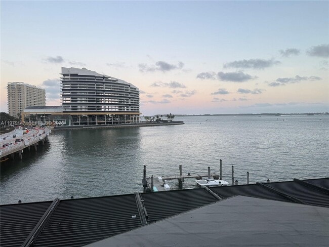 Photo - 801 Brickell Bay Dr Unit 470