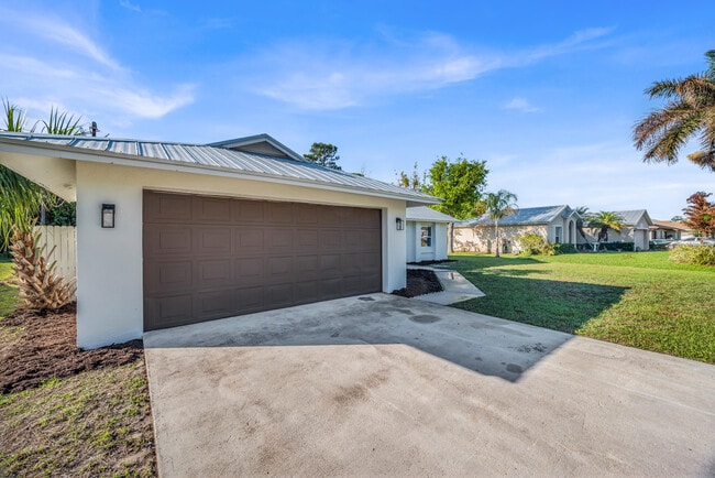 Photo - 2514 SE Alfonso Ave