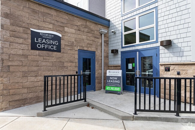 Photo - Riverview Apartments