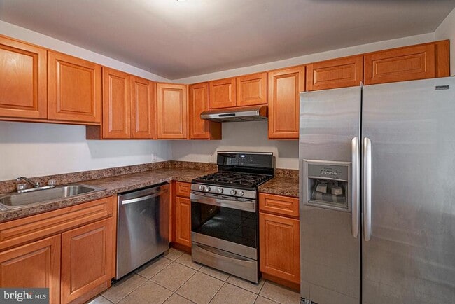 Photo - 1535 S Hicks St