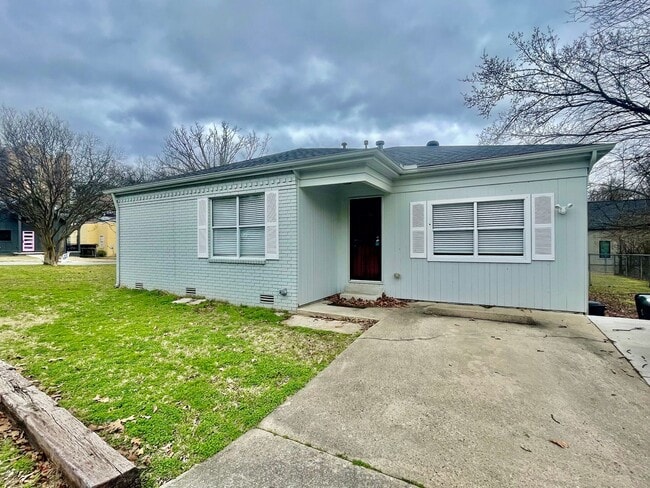 Photo - Updated home within walking distance of UAMS