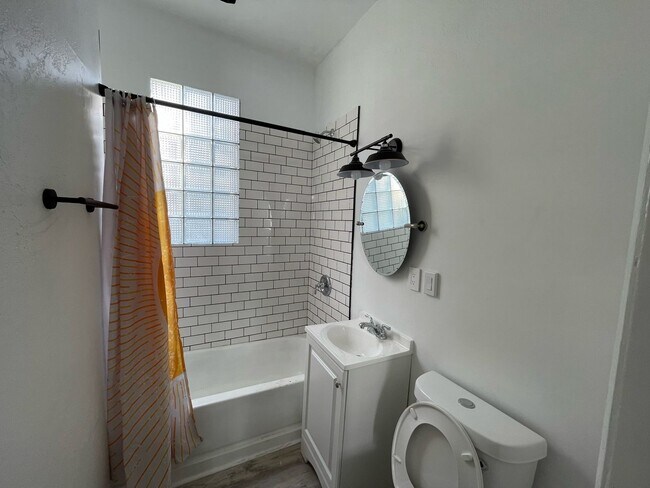 Photo - 2521 N Murray Ave Unit 2523 N Murray Ave