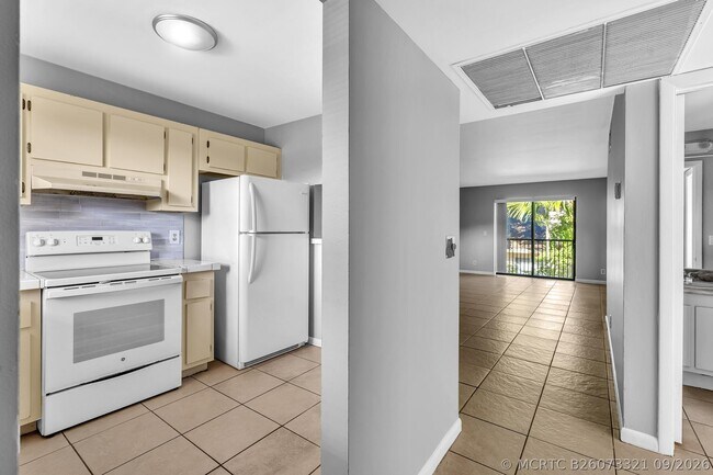 Photo - 21904 Lake Forest Cir Unit 202