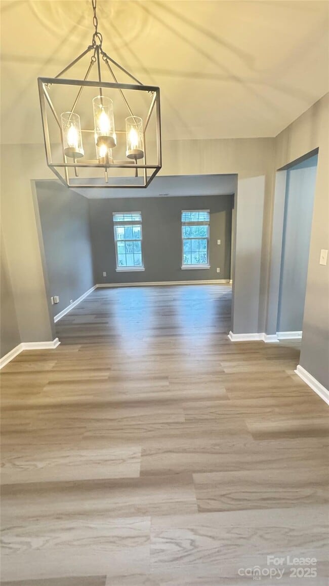 Photo - 1705 Starling Ct