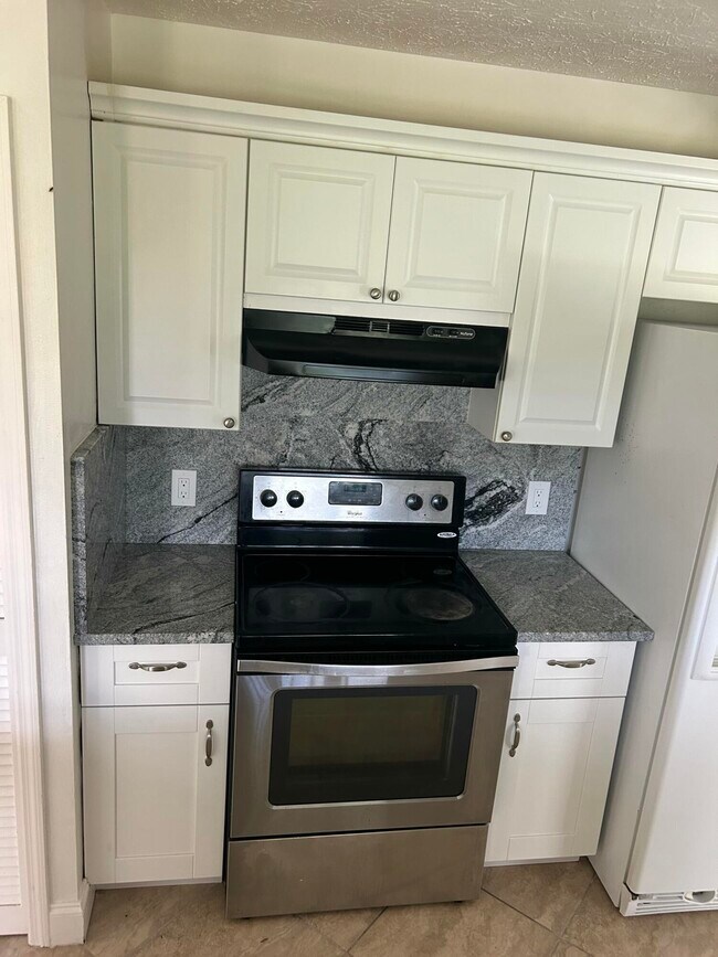 Photo - 1019 SW Aurelia Ave