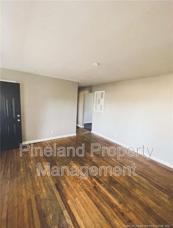 Photo - 321 Prairie Ct