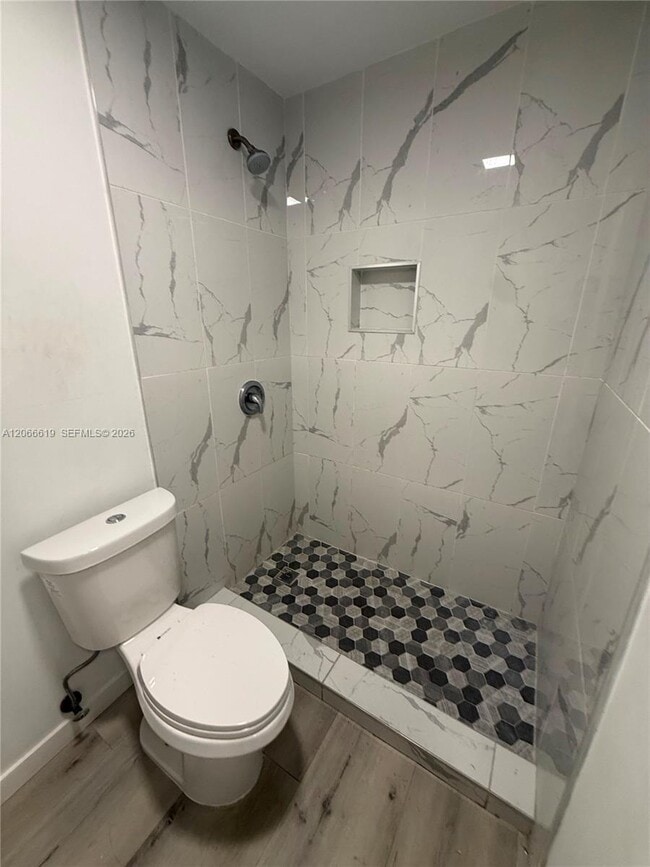 Photo - 2910 NW 6th Ct