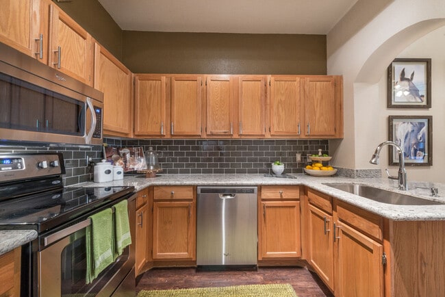 The Henderson - The Henderson Apartamentos