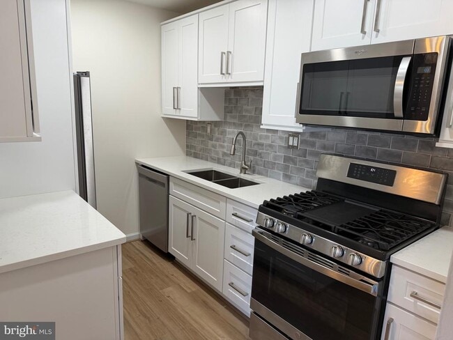Photo - 5538 Karen Elaine Dr Unit 1630