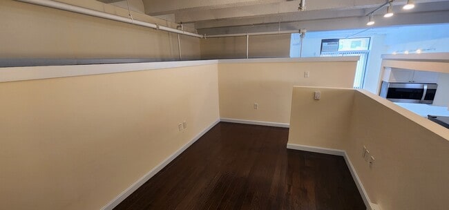 Photo - 12 Stoneholm St Unit 302