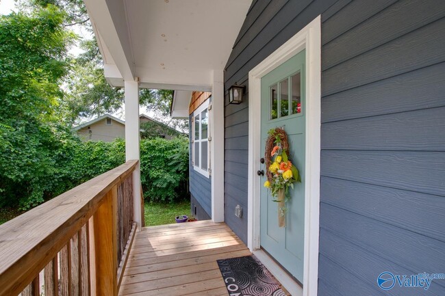 Photo - 805 Rison Ave NE