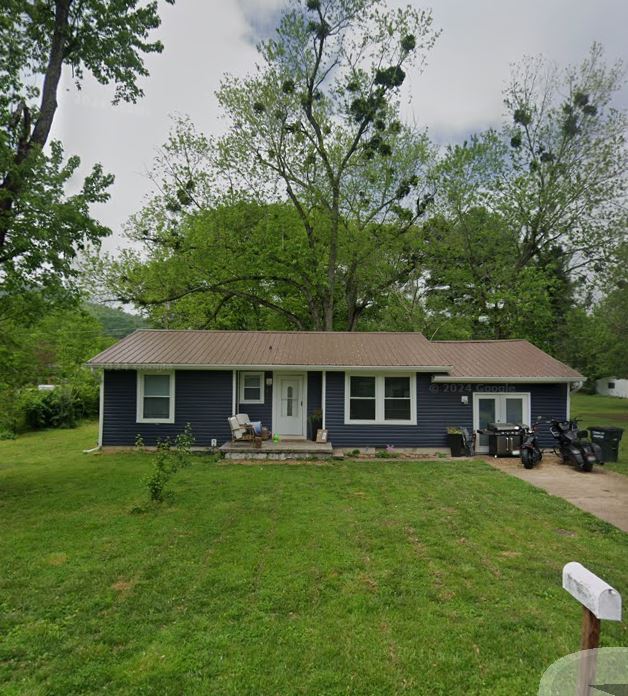 Photo - 1115 N Dennis Ave House