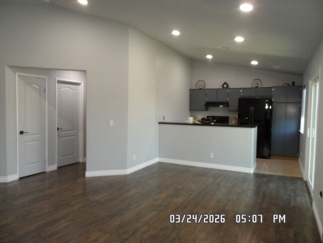 Photo - 3 Bedrooms, 2 Bathrooms, approx. 1112 sq. ft., 2 Car Garage, Solar Panels, Internet Included. Cos...