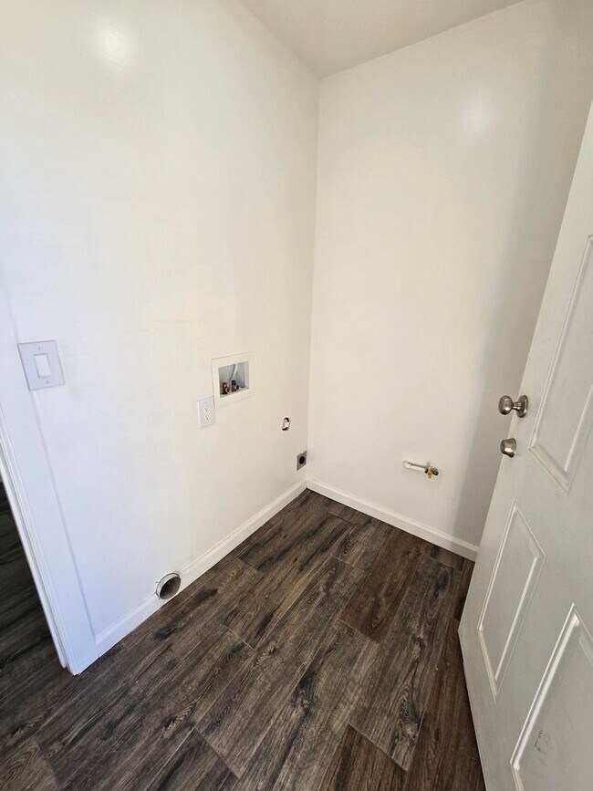 Photo - 332 W Illinois St Unidad 3