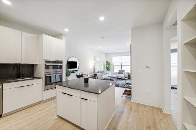 Photo - 2137 Pelham Dr Unidad FL2-ID1028902P