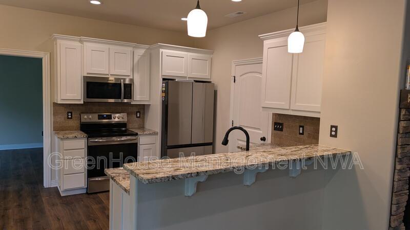 Photo - 6 Lyneham Ln