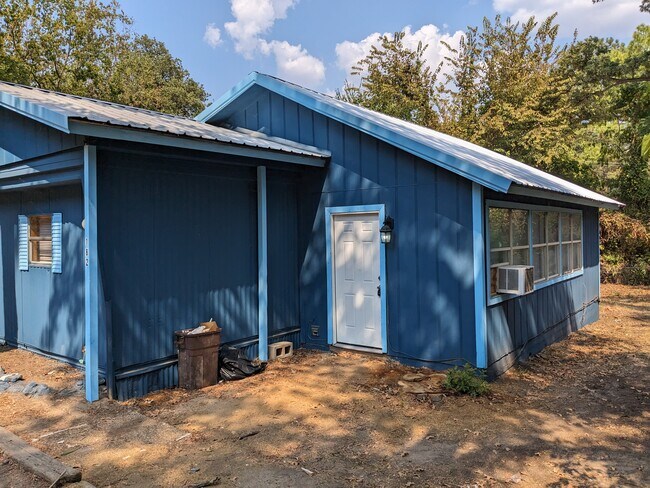 Photo - 182 Southlake Dr