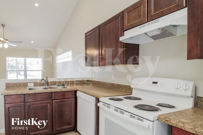 Photo - 148 N Ridgewood Ave