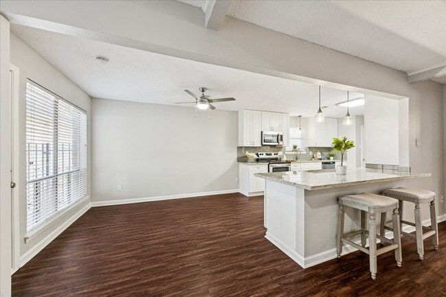 Photo - 4607 Thistlecroft Dr