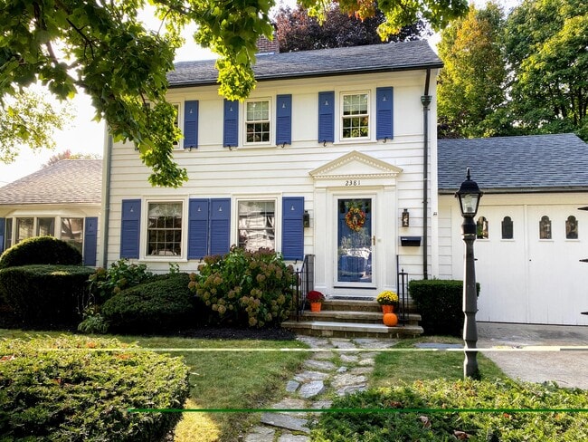 Photo - 2381 Cranston St