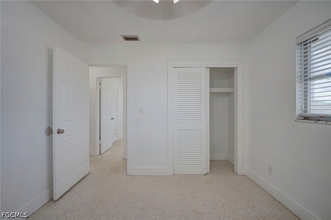 Building Photo - 220 Punta Alta Ct