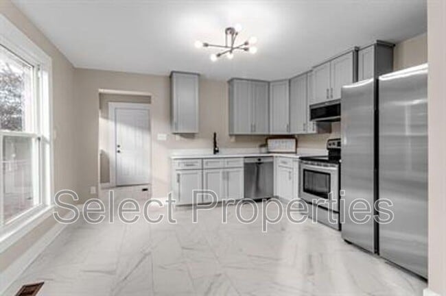 Photo - 730 W Cherry Ave