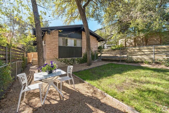 Building Photo - 515 Pecan Grove Rd Rental