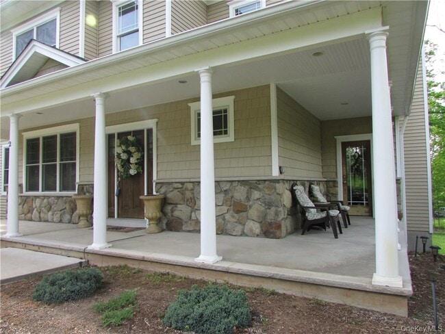 Photo - 2 Long Hill Rd