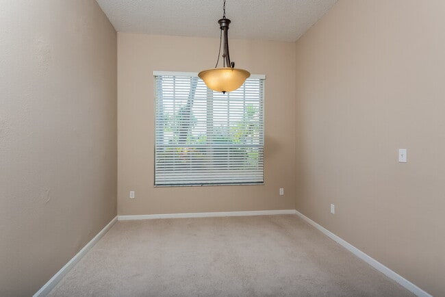 Photo - 13542 Weyburne Dr