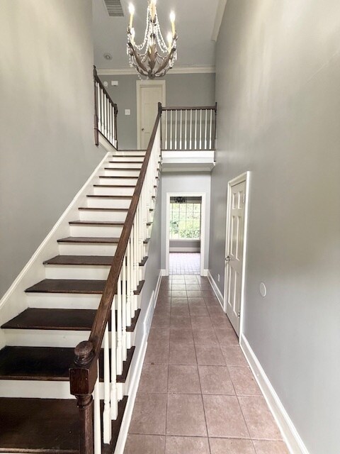 Photo - 253 Rhonda Cir E