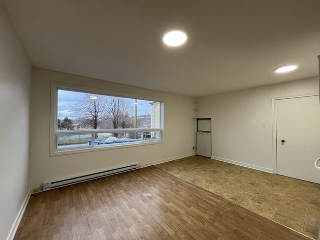 Building Photo - 7 Bennett Ave Unit 3